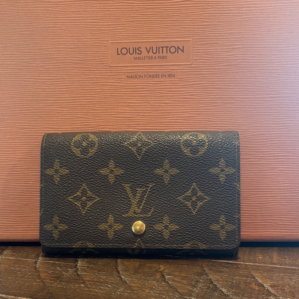 Louis Vuitton Vintage Monogram Wallet Authentic | 1994